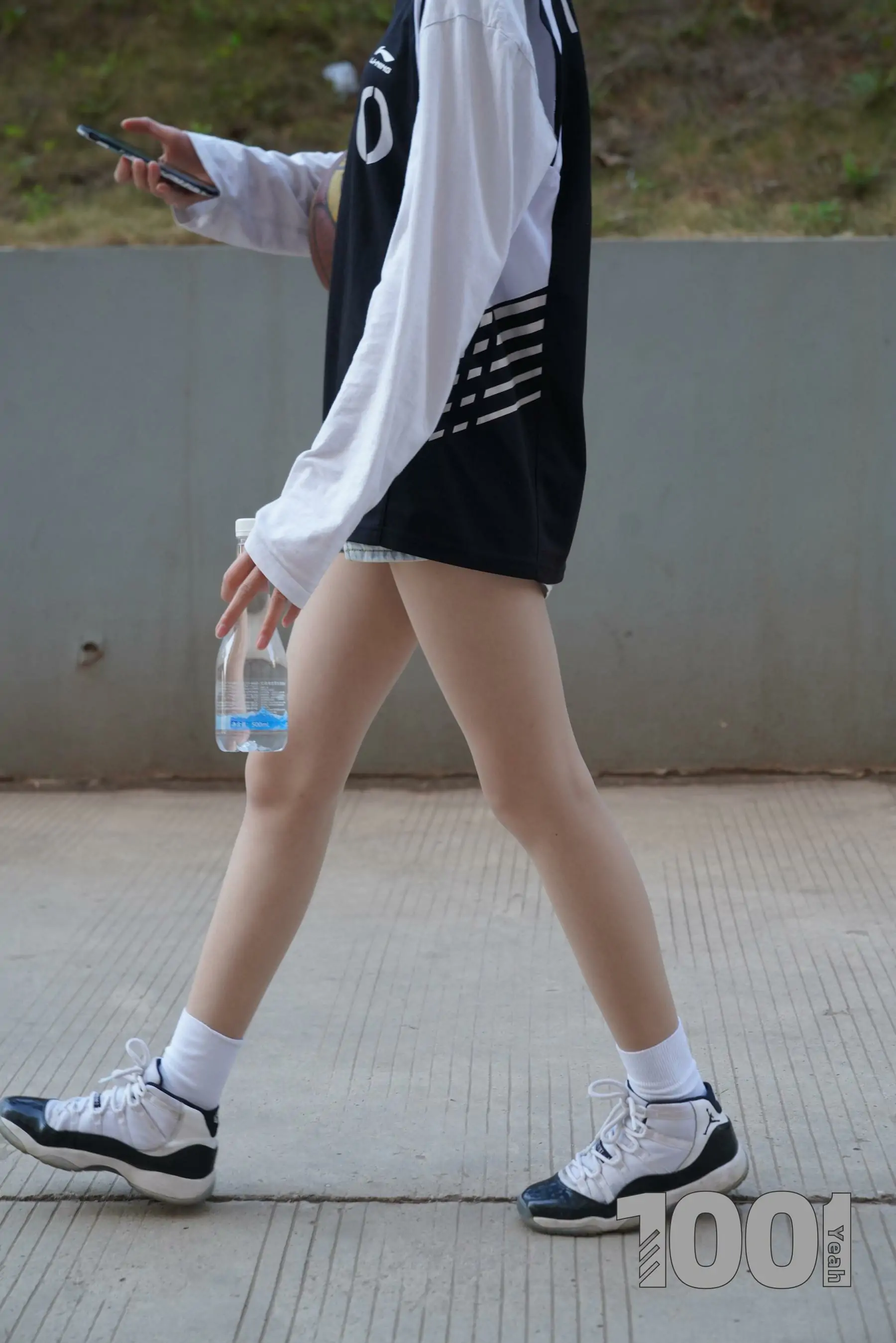 [IESS一千零一夜] 模特：草莓《陪女朋友打篮球1》