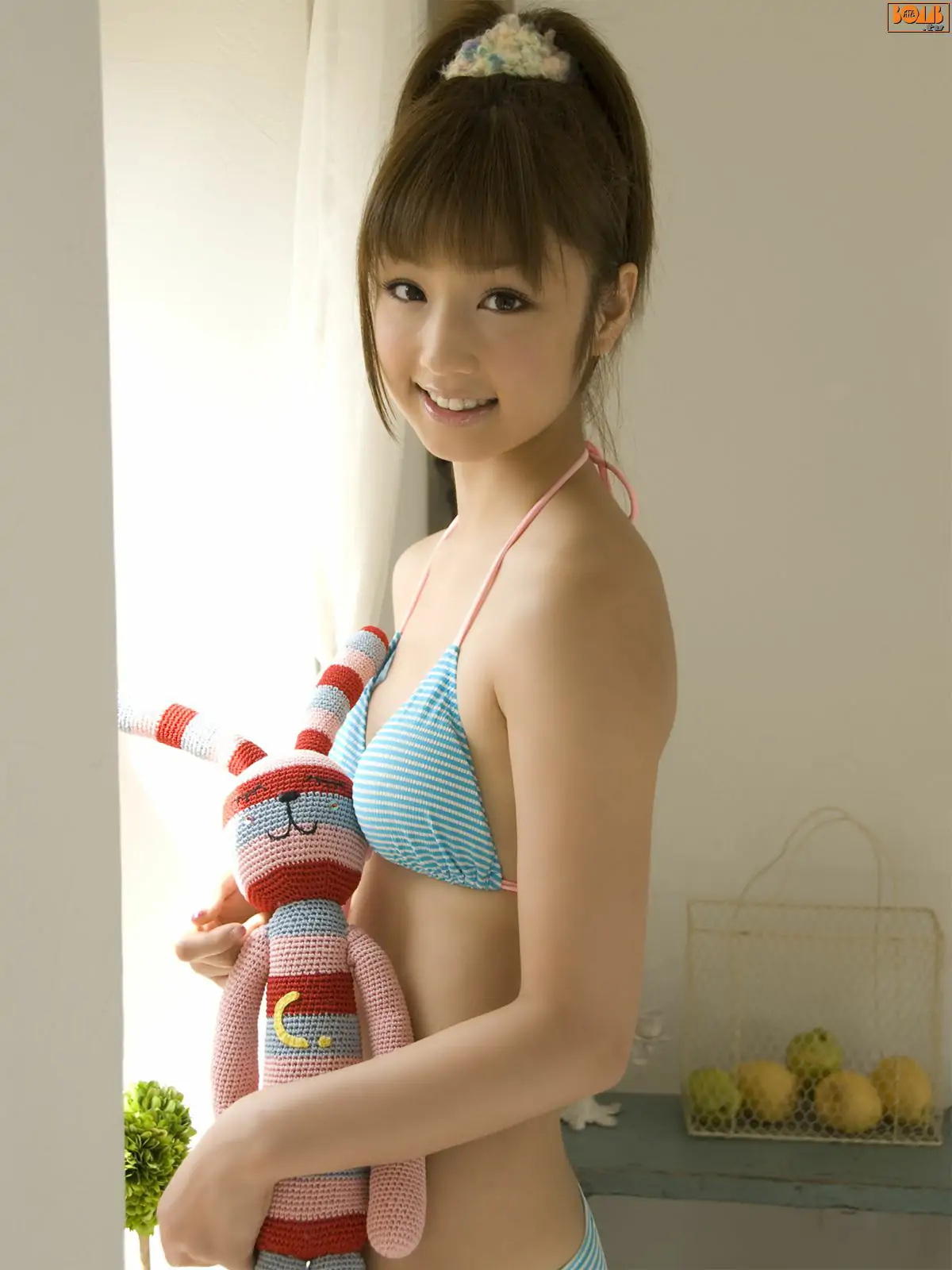 【日本写真】[Bomb.TV] 2009年11月刊 小倉優子 Yuko Ogura(130P) - IYXS