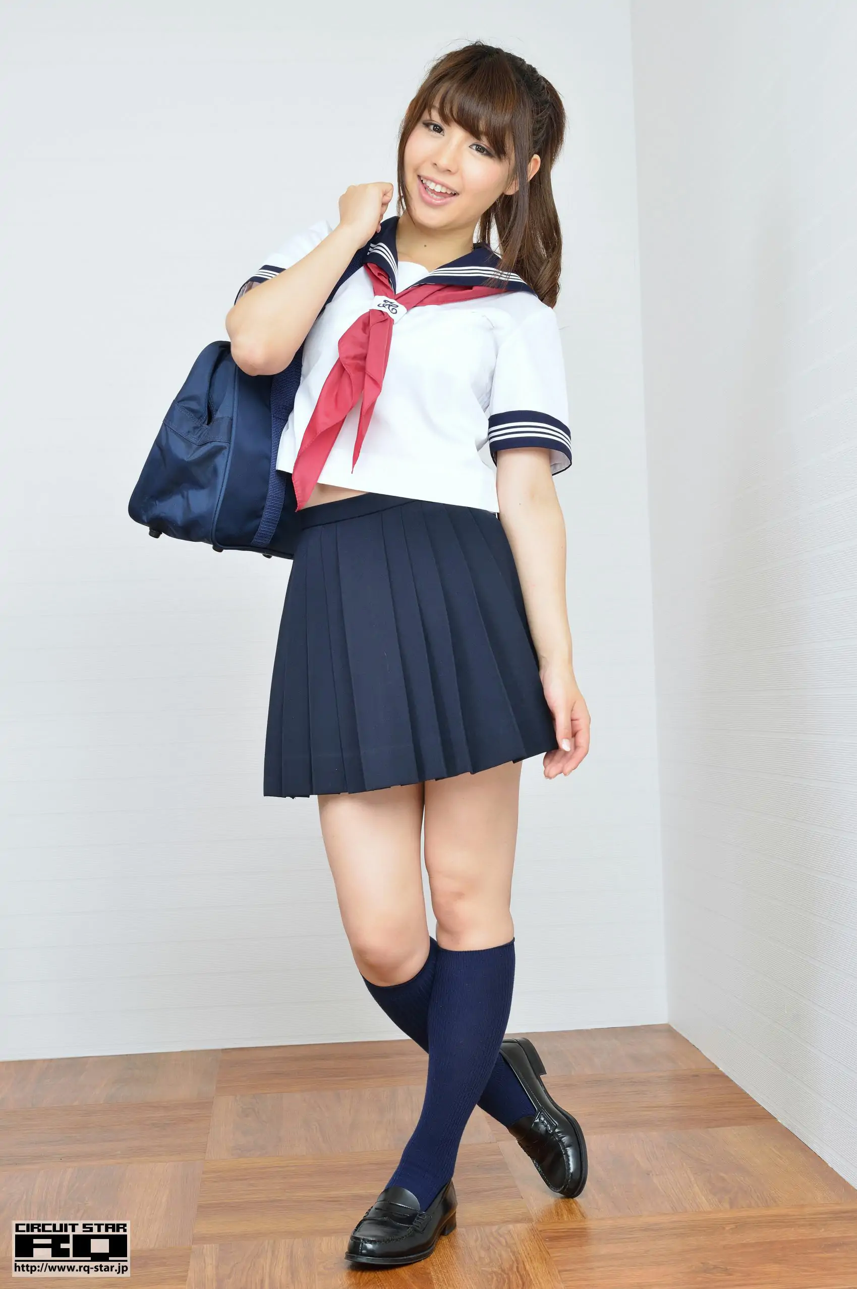 【日本写真】[RQ-STAR] NO.00823 苍井彩加 School Girl 校服 写真集(85P) - IYXS