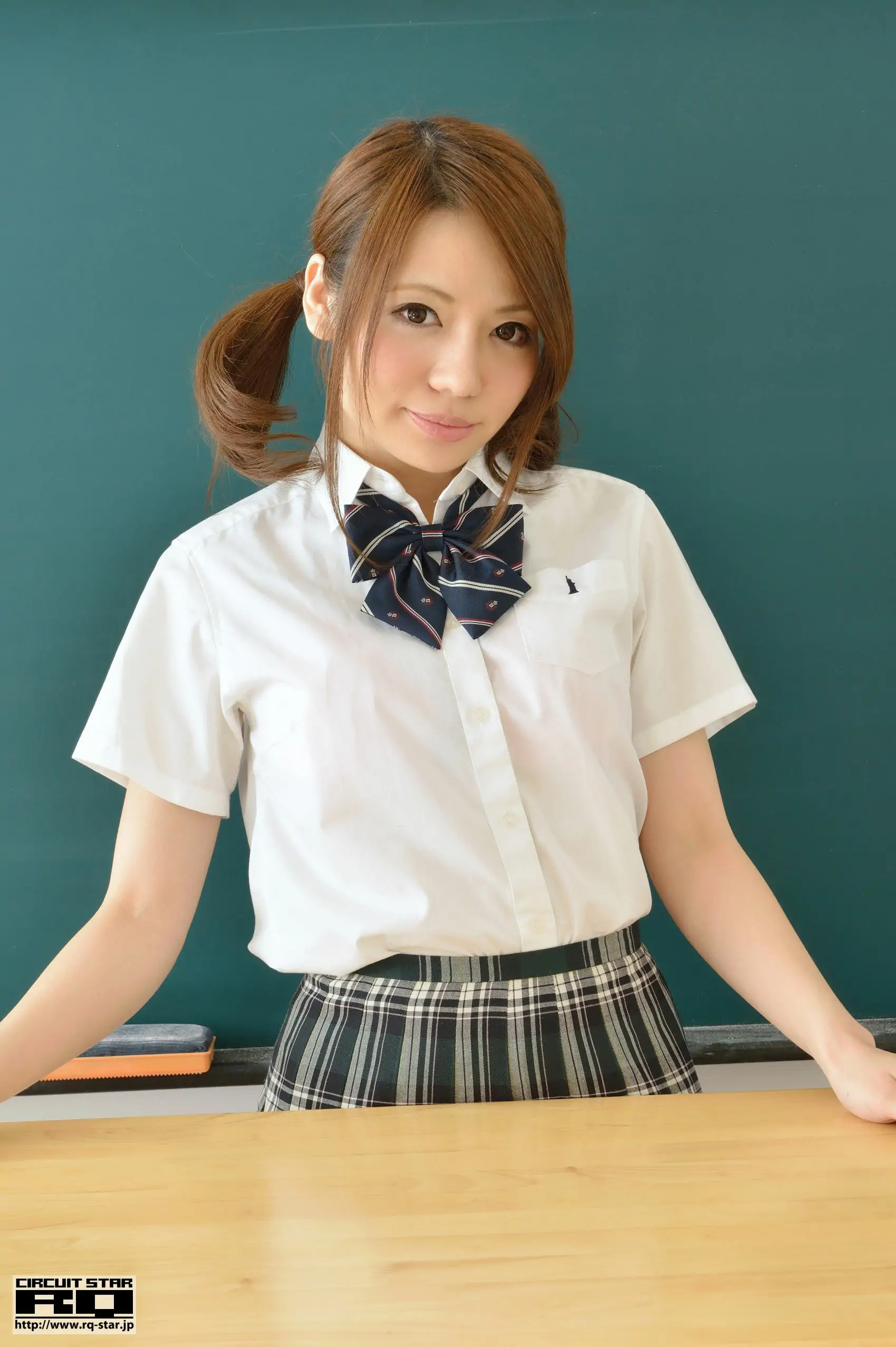 【日本写真】[RQ-STAR] NO.00785 奥野奈緒 School Girl 校服系列 写真集(60P) - IYXS