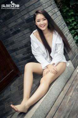 张晓雅小雅《清纯白衬衫》 [头条女神](32P)