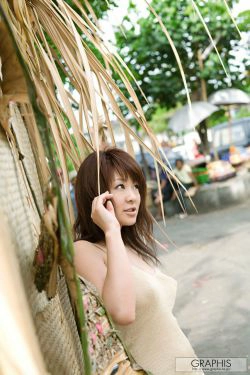 Minori Hatsune 初音みのり [Graphis] First Gravure 初脱ぎ娘(47P)