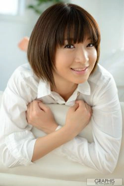 Mayu Kamiya 神谷まゆ [Graphis] First Gravure 初脱ぎ娘(30P)