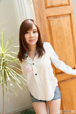 Eichi Hoshikawa 星川英智 [Graphis] First Gravure 初脱ぎ娘(30P)