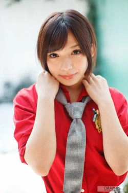 成海うるみ成海丽(広瀬りりあ) [Graphis] First Gravure 初脱ぎ娘(32P)