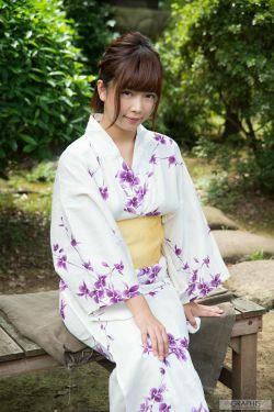 紗倉まな《Summernude》 [Graphis] Gals(30P)