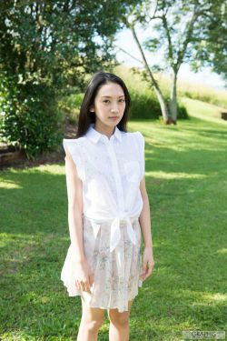 辻本杏《Saturation》 [Graphis] Gals(30P)