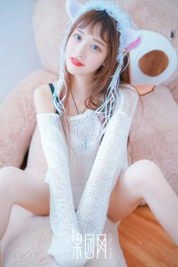 little贝殼《裸露香肩美背大玩cosplay》 [果团网Girlt] No.022(43P)