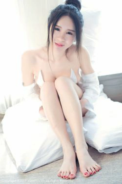 欧阳若依《白色比基尼和大尺度蕾丝女仆死库水》 [秀人网XIUREN] No.715(47P)