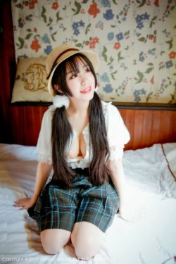 v菜《戴草帽的青涩私房少女》 [秀人网XIUREN] No.742(44P)