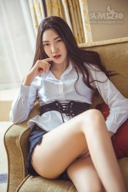 雪娇《玲珑宝贝美腿物语》 [头条女神](45P)