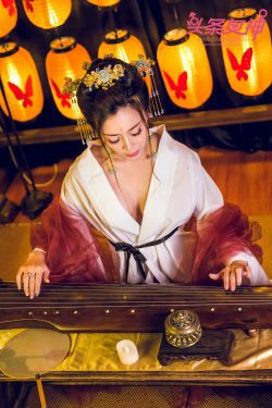 萱宸《当代女帝》 [头条女神Toutiaogirls](14P)