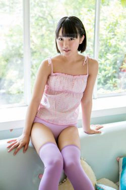 香月りお《睡衣 紫色长筒袜》 [Minisuka.tv](90P)