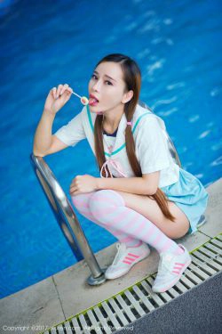 艾小青《人体泡沫浴 日系学生服泳池棒棒糖》 [秀人XiuRen] NO.866(47P)
