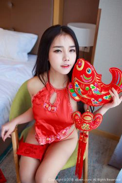 夏雪爱《新春火红肚兜内衣私房》 [秀人XiuRen] No.921(53P)