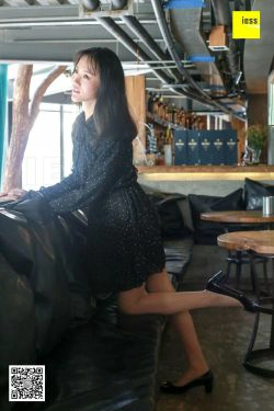 julia《肉丝圆头公主鞋》 [异思趣向IESS] 丝享家187(98P)