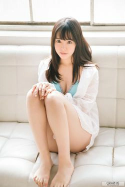 Yuna Ogura 小倉由菜 [Graphis] Gravure 初脱ぎ娘(64P)