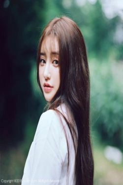 丹妮Danny《运动滑板人体抹油与浴室湿身》 [秀人XIUREN] No.994(39P)
