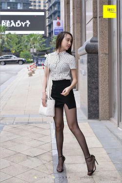 云芝《跟踪云芝》 [异思趣向IESS] 丝足便当237(99P)