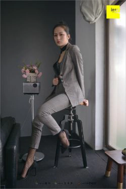 [异思趣向IESS] 丝足便当241 潇潇 《短网袜、长裤与职场》(99P)