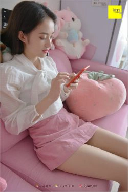 [异思趣向IESS] 丝足便当245 姗姗 《闷》(99P)