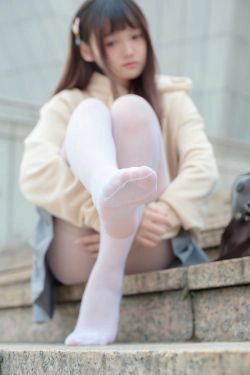[森萝财团] R15-040 户外白丝短裙(131P)