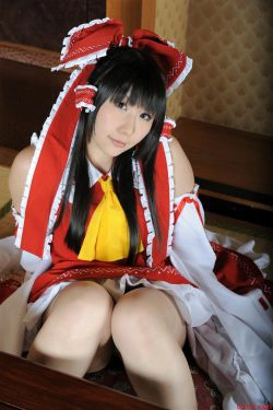 丹雫ひよ (Nishizuku Hiyo) 《東方Project》博麗霊夢   [HiyoHiyo Club](100P)