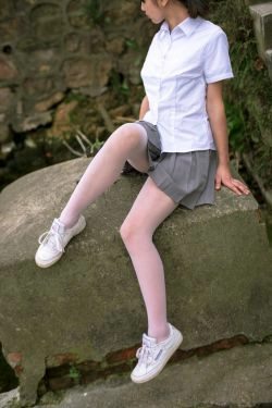 [森萝财团] [BETA-014] 学生妹的外拍写真(85P)
