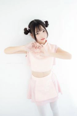 [森萝财团] [X-052] 80D白丝踩物(66P)