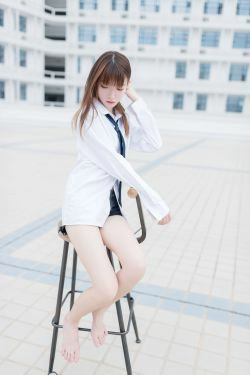 [风之领域] NO.038 白衬衫裸足(47P)