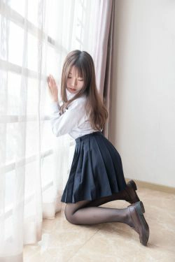 [风之领域] NO.048 百褶裙黑丝(45P)