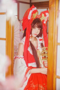 [萝莉COS] 疯猫ss《灵梦》(40P)
