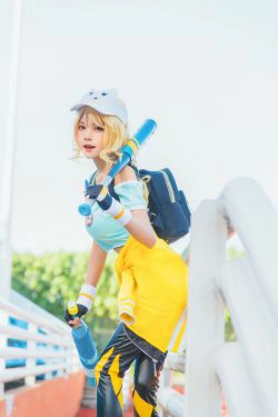 [萝莉COS] 桜桃喵《花木兰青春决赛季》(12P)
