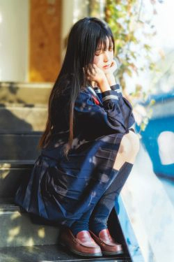 桜桃喵《(小少女)黑色水手服》(50P)