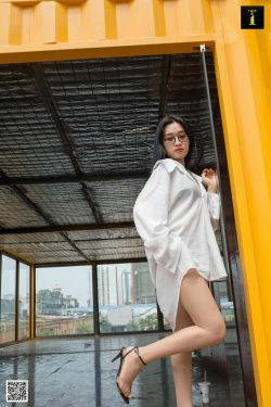 [异思趣向IESS] 模特：可乐 《男友衬衫里的温柔》(90P)
