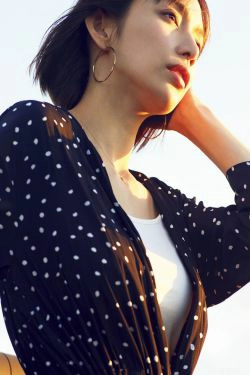 [FRIDAY] 2018.10.05 後藤真希 アニハ・ーサリー 最新カット特別公開！(5P)
