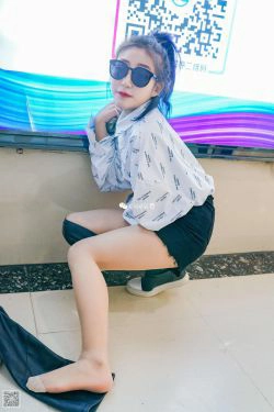 [丝意SIEE] 婷婷 长筒靴配肤色絲，小性感(48P)