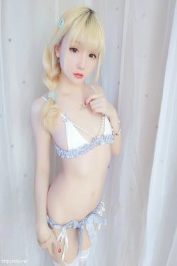 [萝莉COS] 星之迟迟 VOL.14 人鱼小姐包(60P)