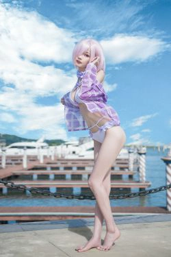 [萝莉COS] 小妖精你的负卿 - 玛修泳装(16P)