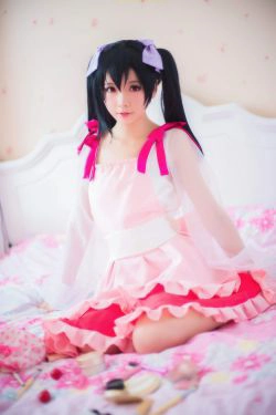 [萝莉COS] 星之迟迟 VOL.19 矢泽妮可(18P)
