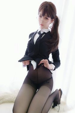 [萝莉COS] 一小央泽 - 助理姐姐(51P)