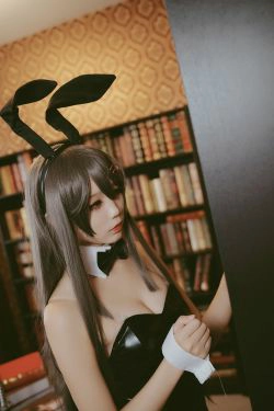 [萝莉COS] 清纯少女五更百鬼 - 樱岛麻衣兔女郎(38P)