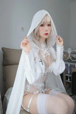 [萝莉COS] 白银 - 纯白圣女(56P)