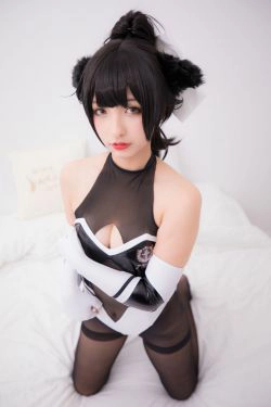 [萝莉COS] 神楽板真冬 TAKAO-TIGHTS VER (黑丝)(150P)