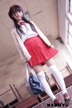 [萝莉COS] 神楽板真冬 红JK白过膝系列套图(112P)
