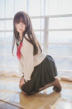 [萝莉COS] 白金Saki - 半透明水手服(36P)