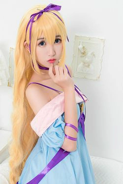 [萝莉COS] 鳗鱼霏儿 - 性感吊带睡裙(20P)