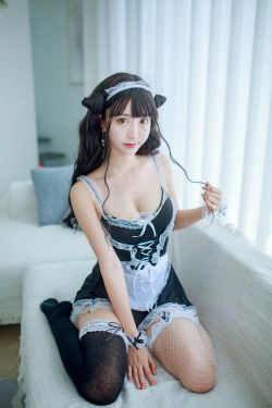 [萝莉COS] 黑川 - 小恶魔女仆装(26P)