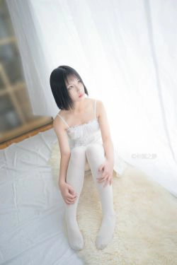 [轻兰映画] Grand.001  清纯白吊带裙(73P)