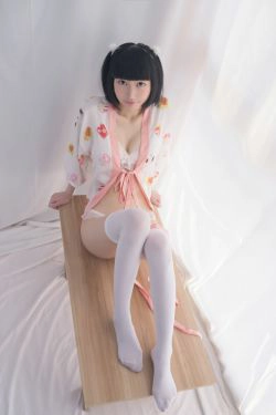 [轻兰映画] SPL.004  妹妹头少女的白丝(60P)